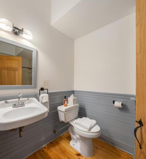 Номер Deluxe Кровать Кинг, Inn At Silver Maple Farm