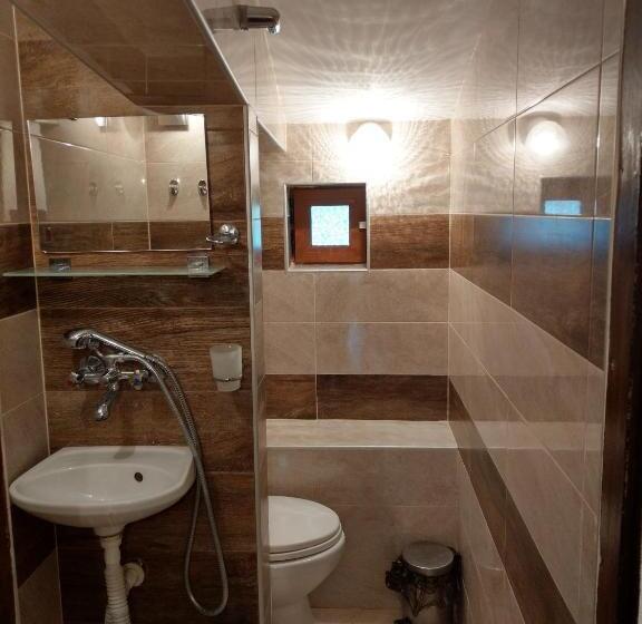 Номер Стандарт Совместная Ванная, Vitanova Guest House