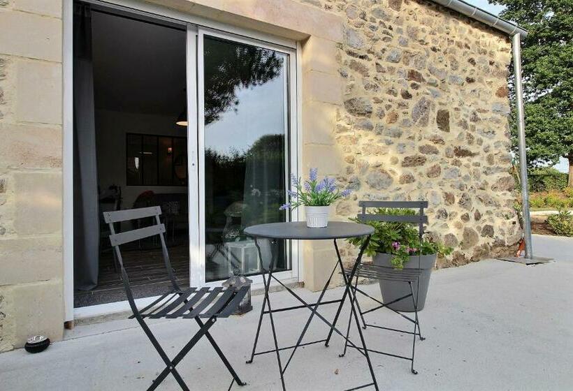 Номер Deluxe Кровать Кинг, Le Domaine D Etaville