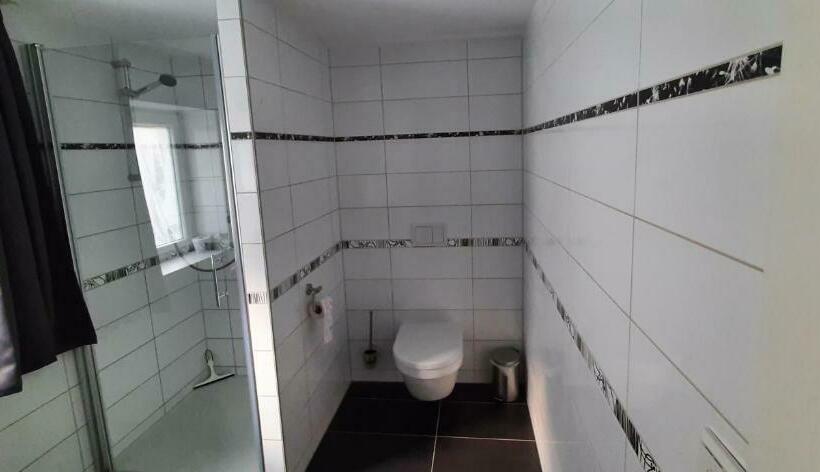 Студия Deluxe, Hainich