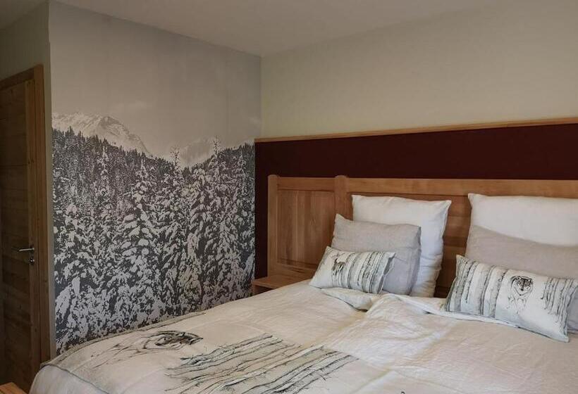 Четырехместный Номер Стандарт, Maison Le Rozet