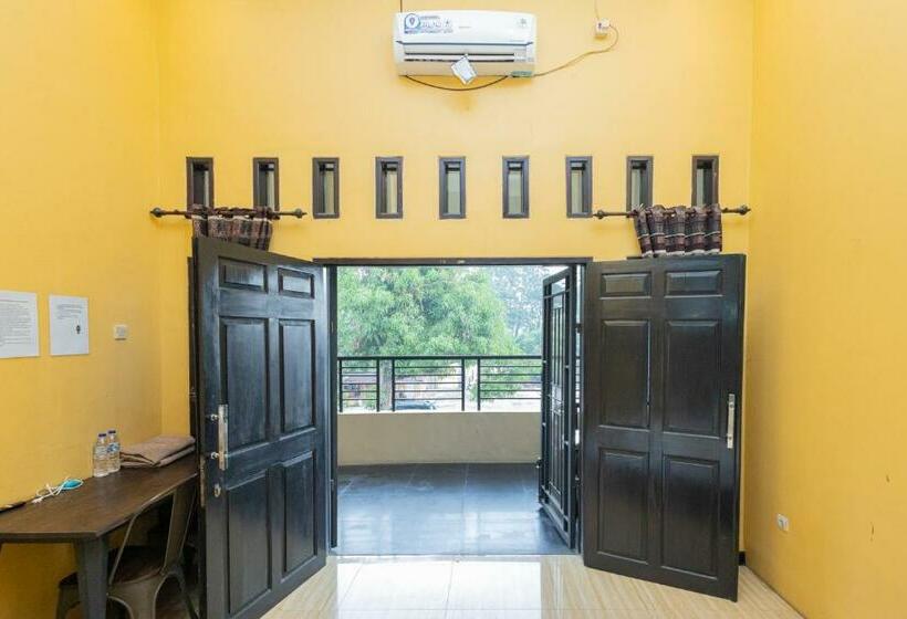 Номер Стандарт, Boss Residence Serang Mitra Reddoorz