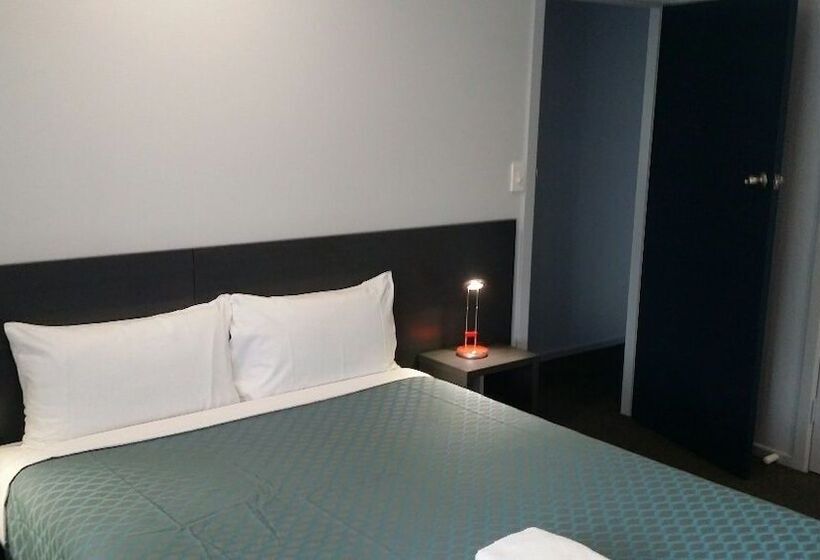 Апартаменты 3 Спальни, Grafton Central Motel