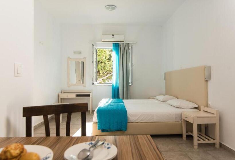 스탠다드 스튜디오, Ibiscus Hotel Malia