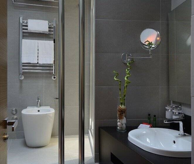 חדר סטנדרט, Rome Art Hotel   Gruppo Trevi Hotels