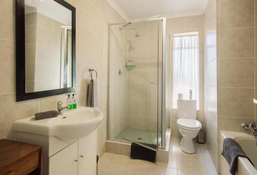 Номер Superior, Golfer's Lodge