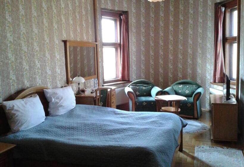 Номер Стандарт, Rezydencja Janków