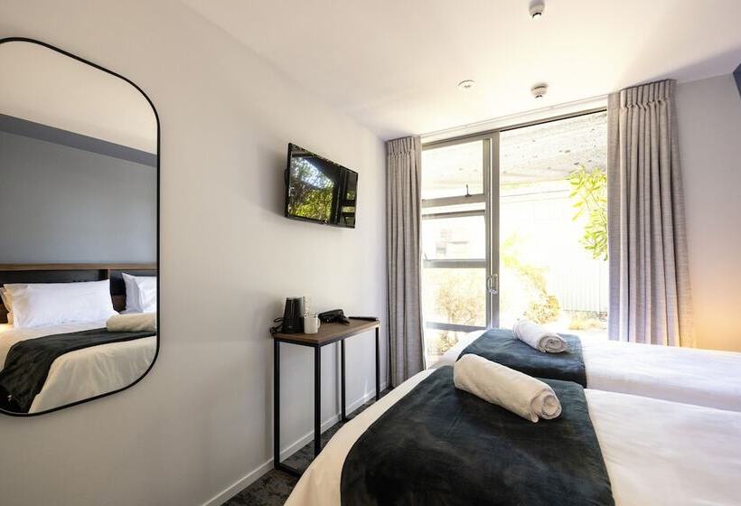 اتاق استاندارد با سرویس بهداشتی مشترک, Haka House Rotorua