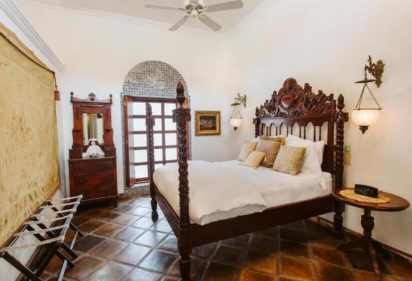 Juniorsvit, Hacienda San Angel