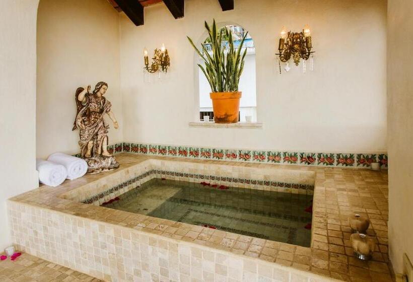 Presidentsvit, Hacienda San Angel