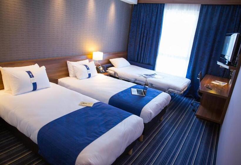스탠다드 룸, Holiday Inn Express Toulon   Est, An Ihg