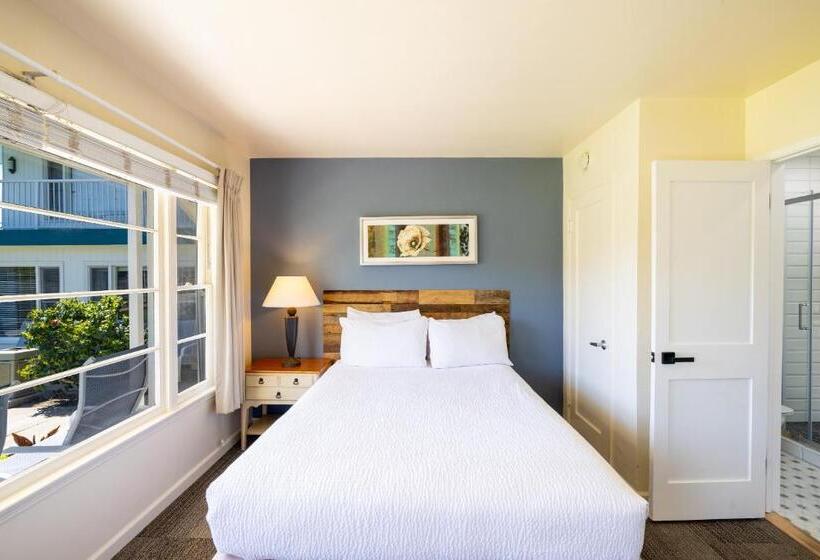 스탠다드 룸, Tides Oceanview Inn And Cottages