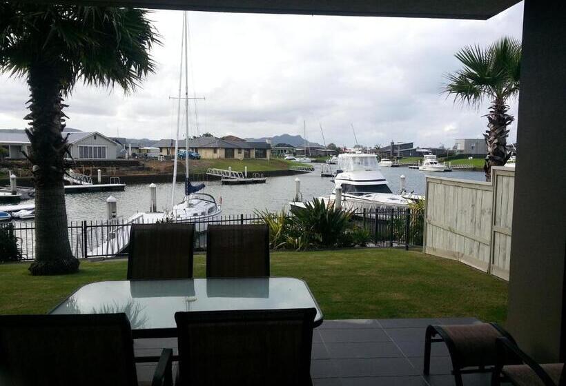 Family Suite, Sovereign Pier On The Waterways