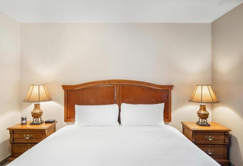 Семейный Номер, Indian Creek Lodge
