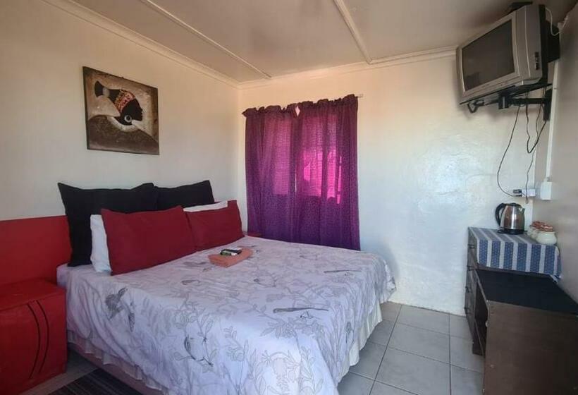 Номер Economy, Hollywood Lodge