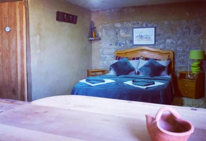 اتاق استاندارد سه نفره, Gîte Mourik