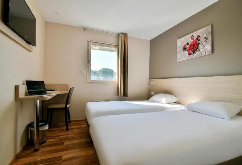 Номер Стандарт, B&b Hotel Bollène