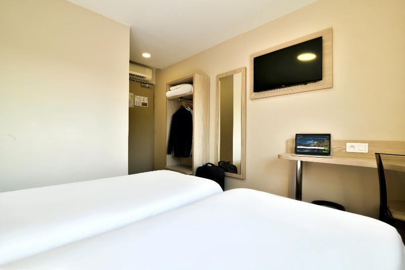 Номер Стандарт, B&b Hotel Bollène