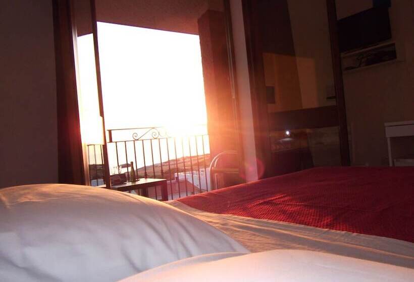 Triple Room Sea View, Bella Vista S Archittu
