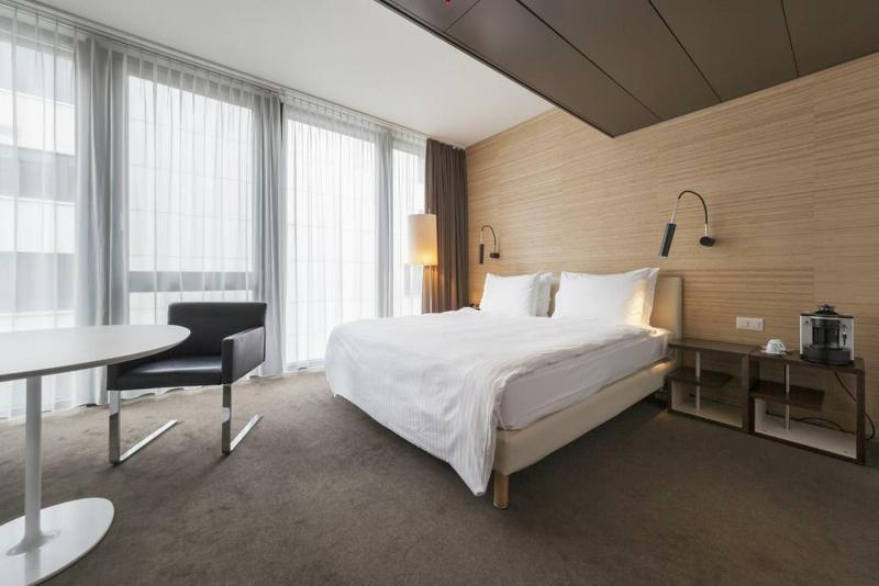 Номер Стандарт Вид на Горы, Nest Hotel Incheon
