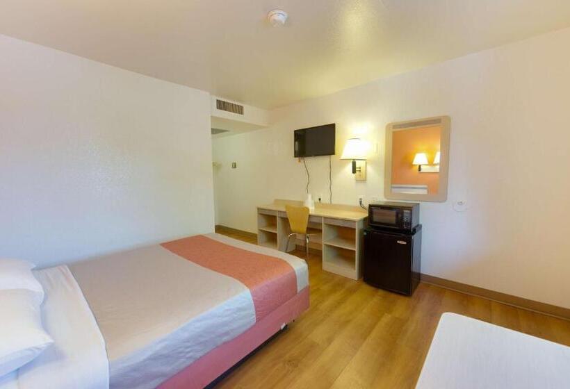 스탠다드 룸, Motel 6 Weed  Mount Shasta