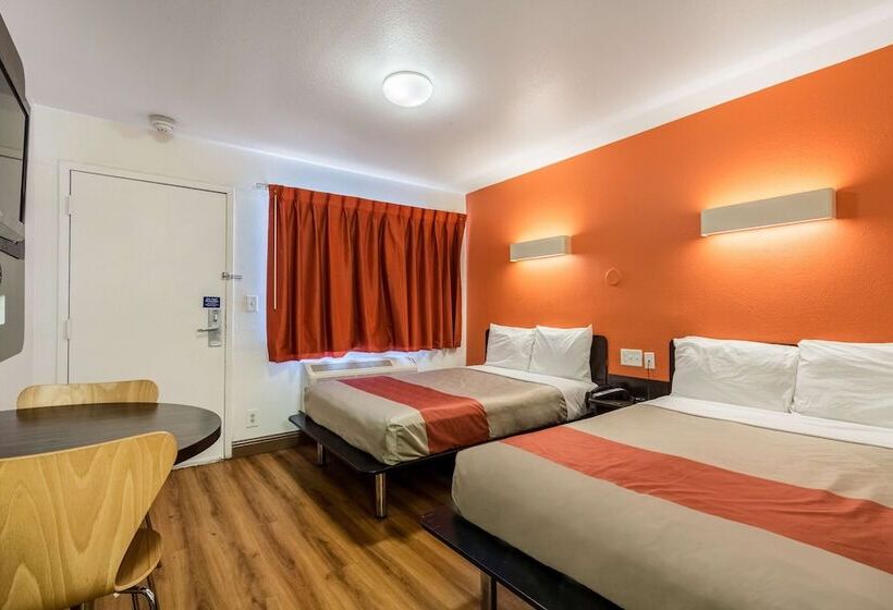Номер Стандарт 2 Двуспальные Кровати, Motel 6garland, Tx  Dallas