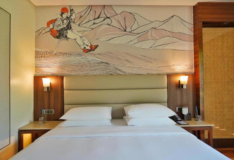 带大床的标准间, Hyatt Centric Rajpur Road Dehradun