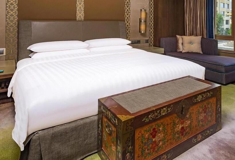 Номер Клуб Кровать Кинг, Shangrila Lhasa