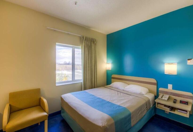 デラックスルーム, Motel 6estevan, Sk