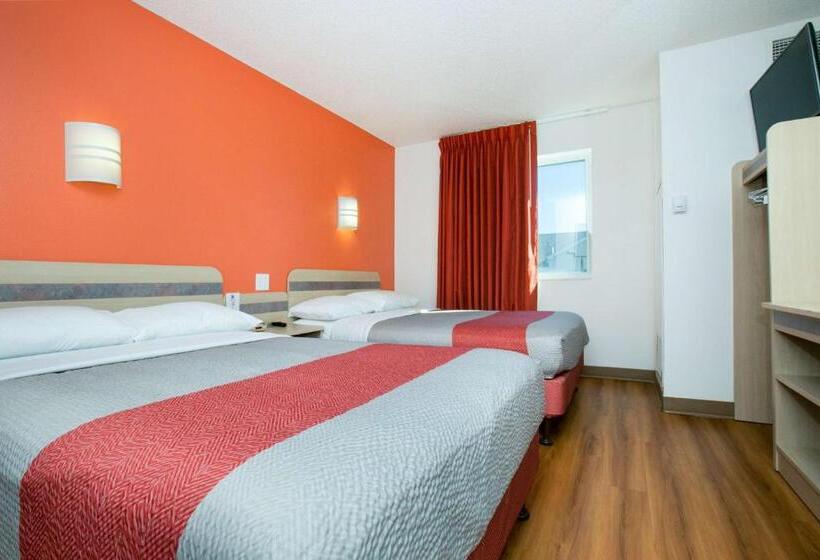 Четырехместный Номер Стандарт, Motel 6brooklyn Center, Mn  Minneapolis