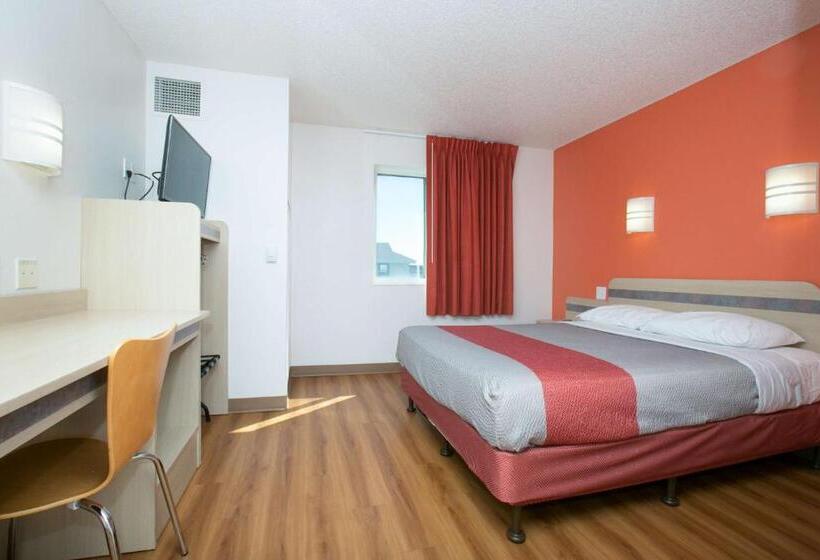 Номер Deluxe, Motel 6brooklyn Center, Mn  Minneapolis