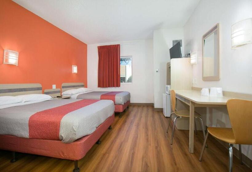 Четырехместный Номер Deluxe, Motel 6brooklyn Center, Mn  Minneapolis