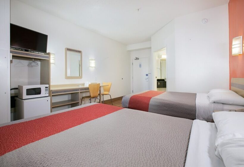 Номер Deluxe, Motel 6brooklyn Center, Mn  Minneapolis