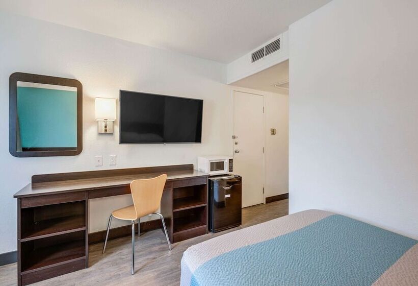 ２ダブルベッドのスタンダードルーム, Motel 6winnemucca, Nv