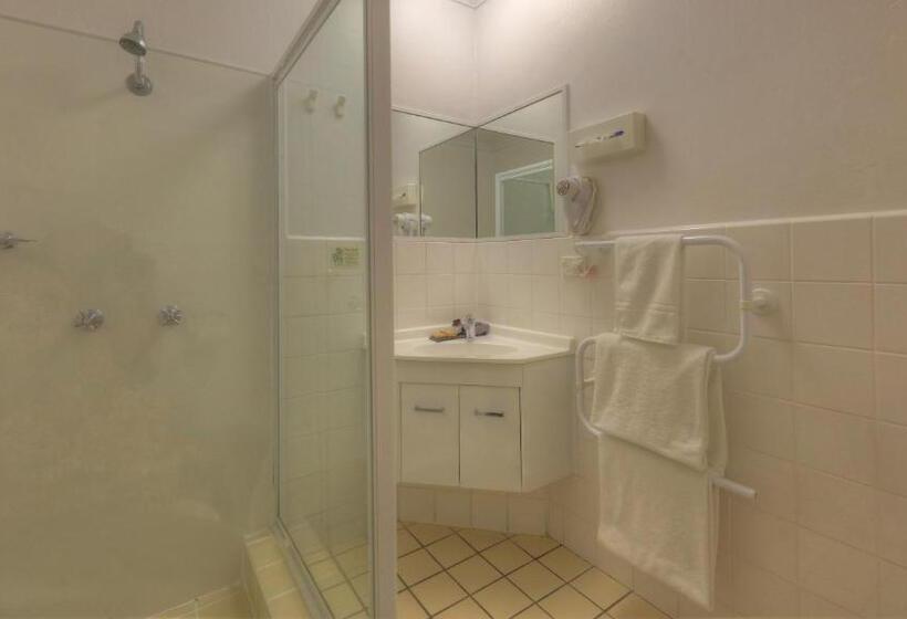 이그제큐티브 스위트, Cousins Motor Inn