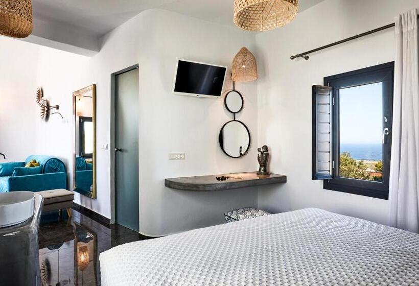 Suite con Hidromasaje, Oia Suites