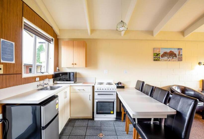 Семейные Апартаменты, Alpine View Motel