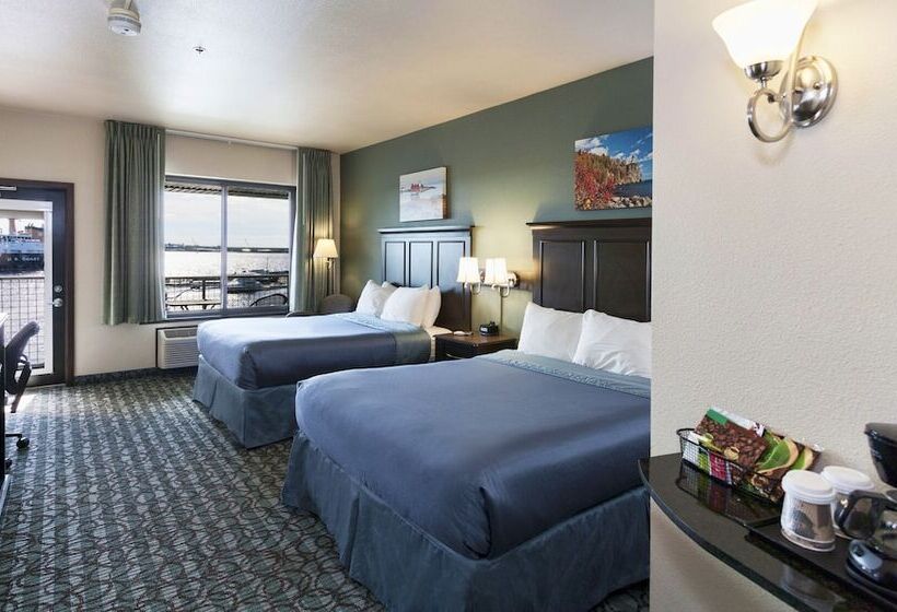 Номер Стандарт 2 Двуспальные Кровати, Park Point Marina Inn