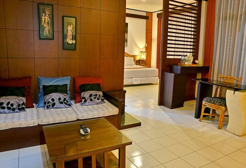 Люкс, Puri Naga Beachfront Cottages