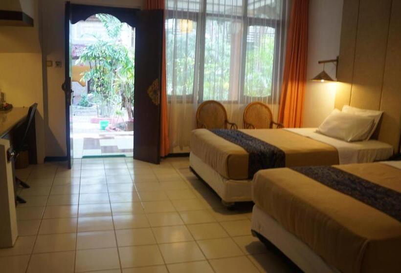 Номер Стандарт Смежный, Puri Naga Beachfront Cottages