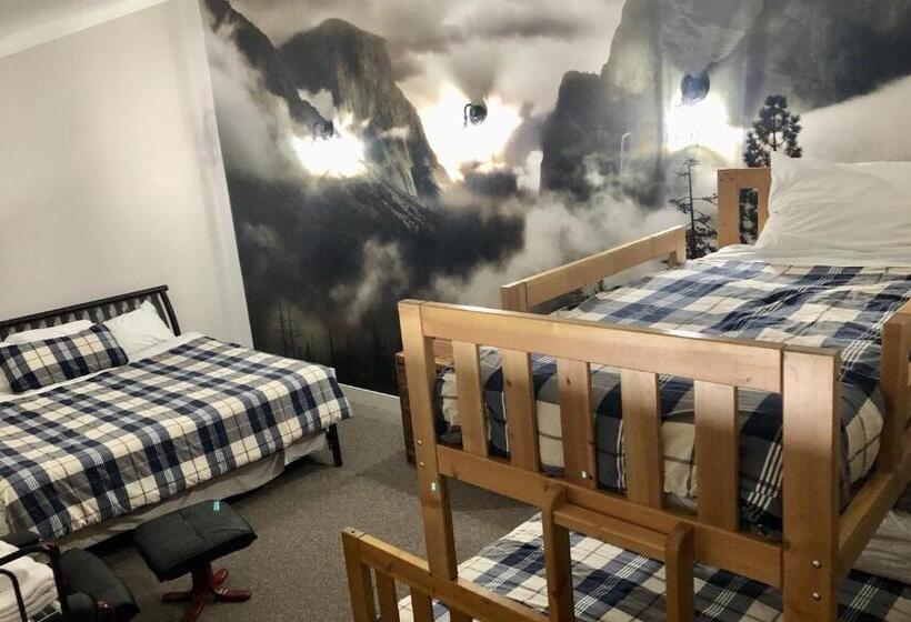 Апартаменты Deluxe 3 Спальни, The Griz Inn By Park Vacation Management