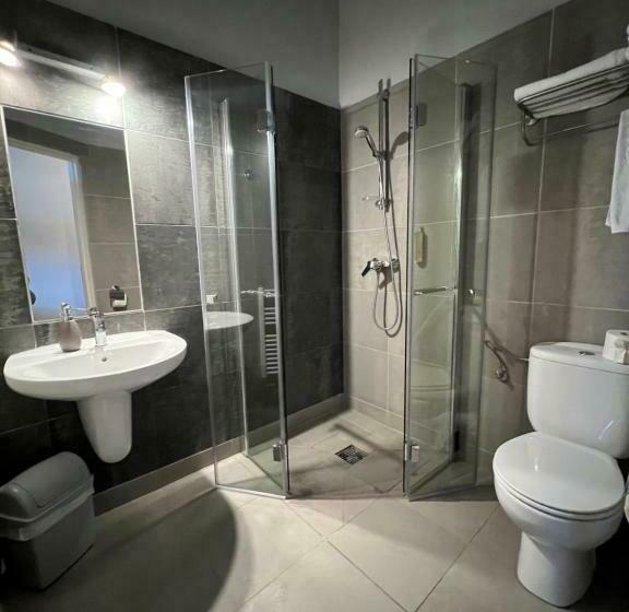 Quarto Estandar, Dworek Bielin