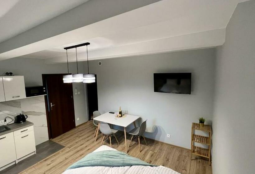 Семейный Номер, Aparthotel W Dolinie Stawów Zator By Housine