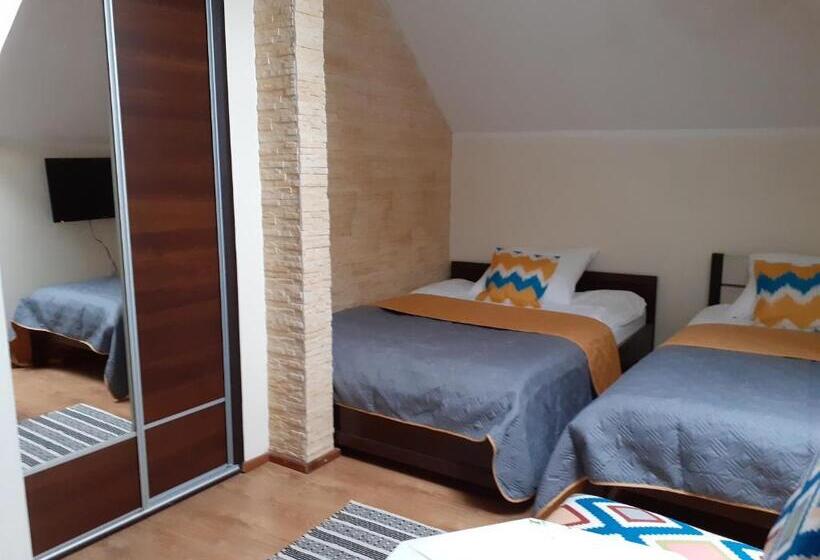 Quarto Deluxe, Noclegi Pod Dębem, Pulandia Brzózki