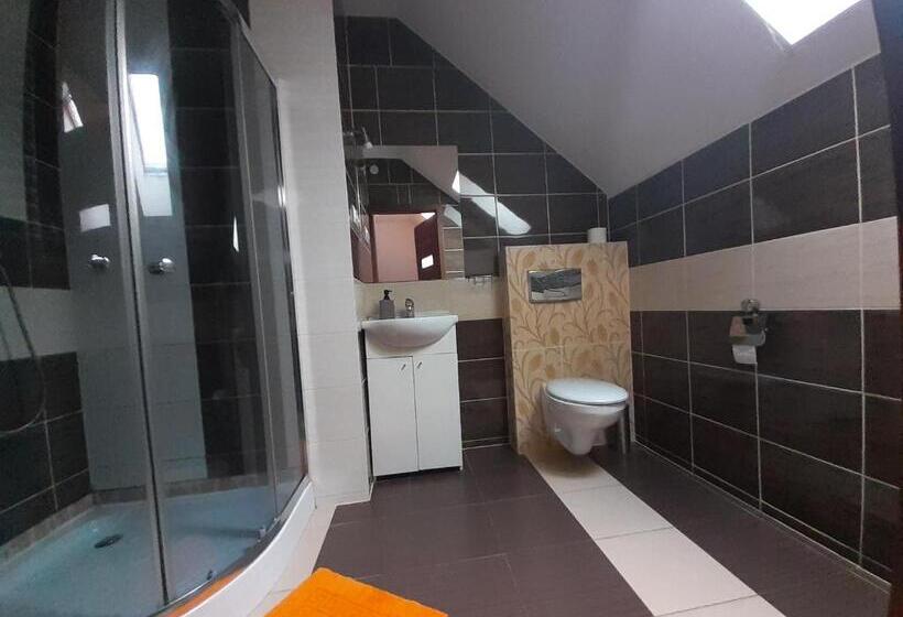Quarto Estandar, Noclegi Pod Dębem, Pulandia Brzózki