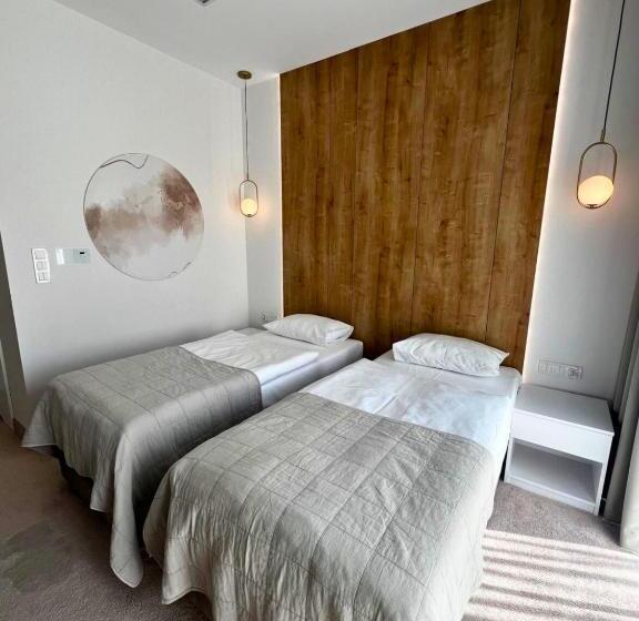 Номер Стандарт, & Restauracja Nad Sandelą
