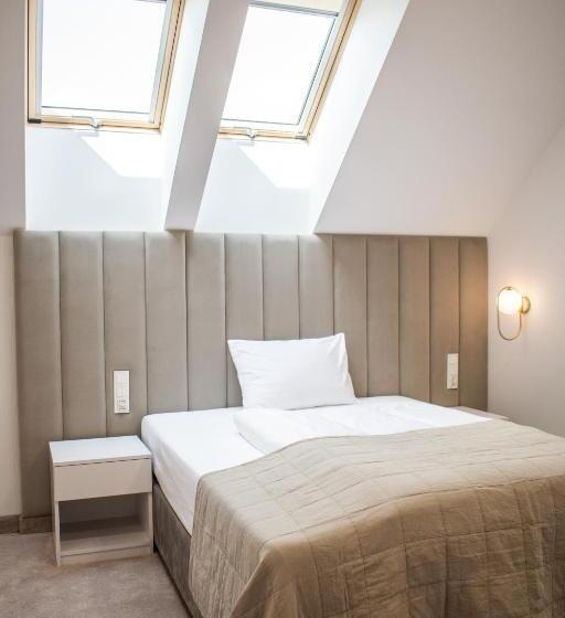 Quarto Estandar Cama King, & Restauracja Nad Sandelą