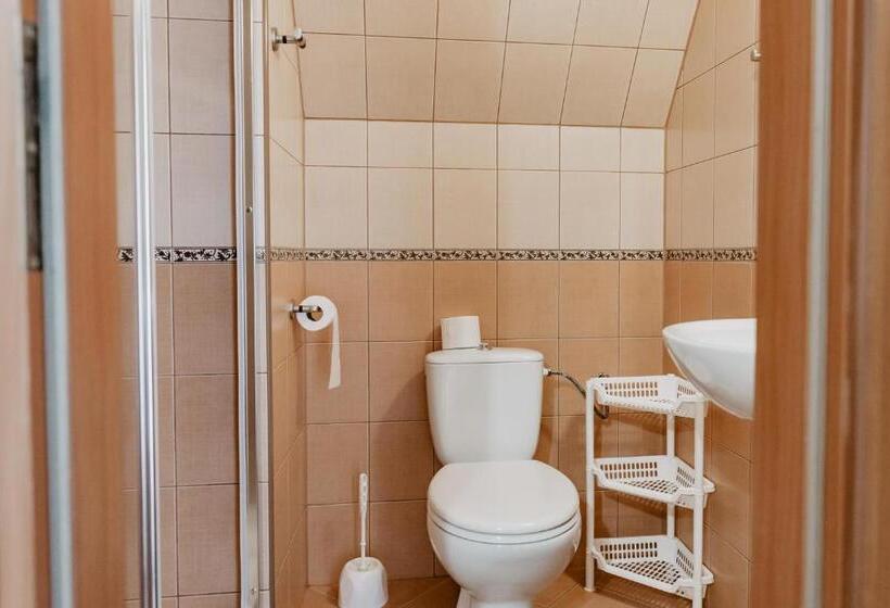 Quarto Triplo Estandar com Sacada, Willa Ostoja