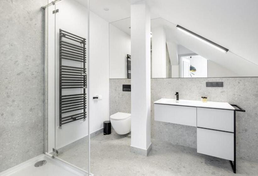 דירת פנטהאוז 1 חדרי שינה, Apartamenty L11, Limanowskiego