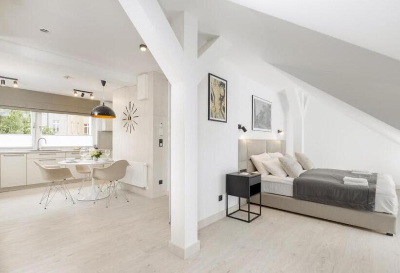 דירת פנטהאוז 1 חדרי שינה, Apartamenty L11, Limanowskiego